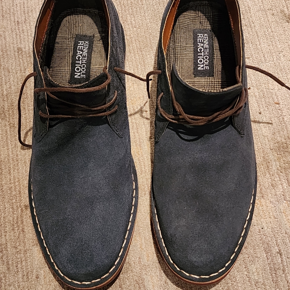 Kenneth Cole blue Suede Chukka Boots